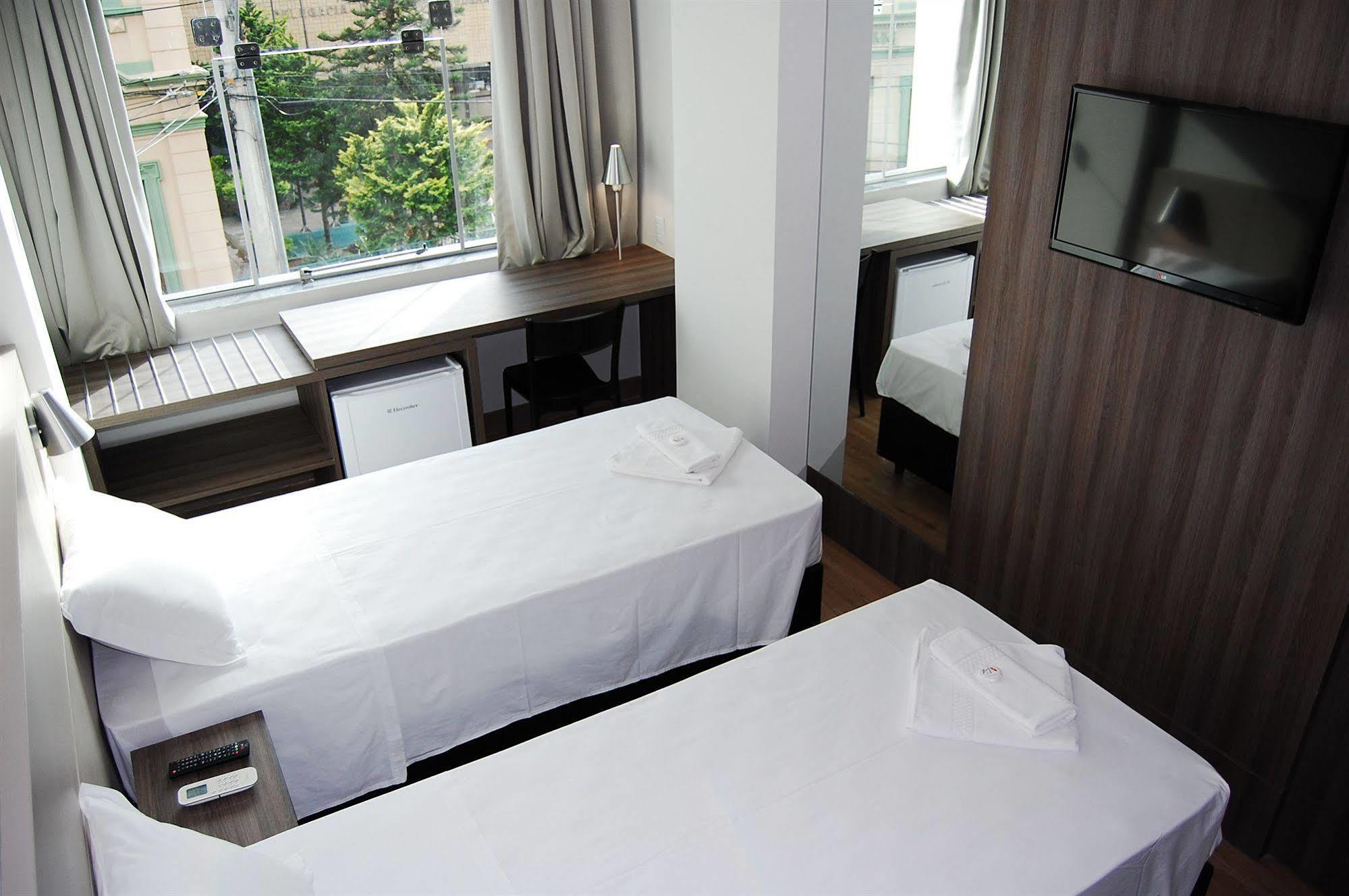 Hotel Valerim Itajai / Navegantes Екстериор снимка