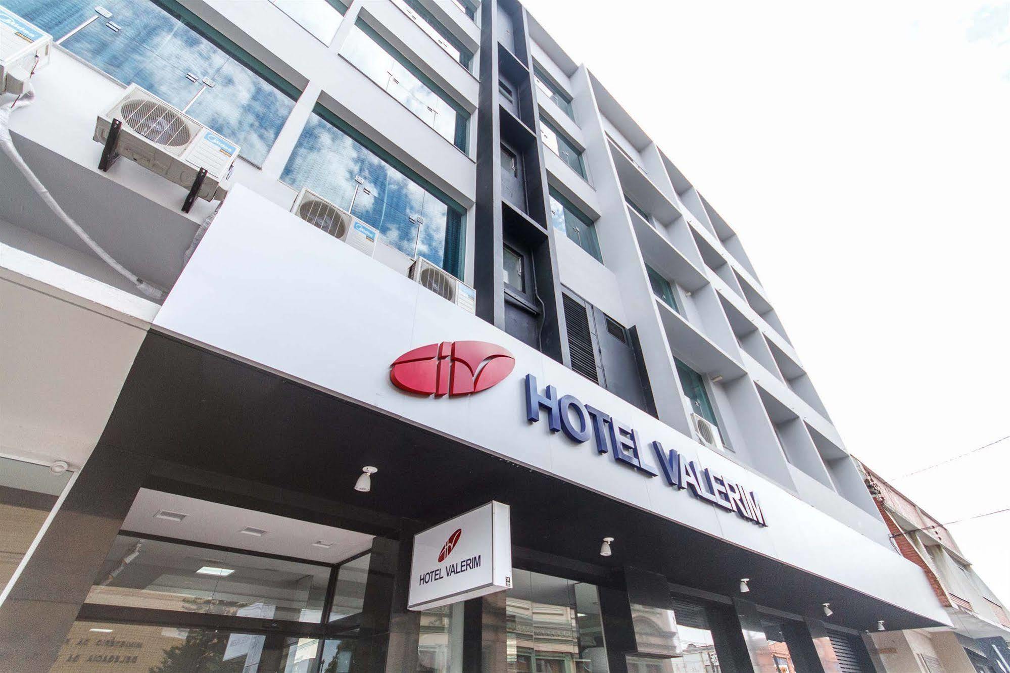 Hotel Valerim Itajai / Navegantes Екстериор снимка
